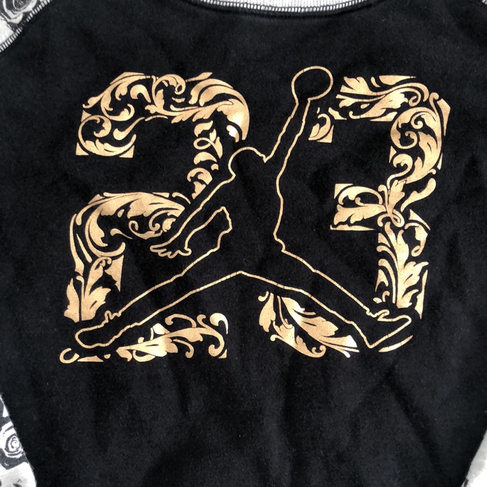 DONATED! Jordan sweater 🤎🌹 - Picture 2 of 12